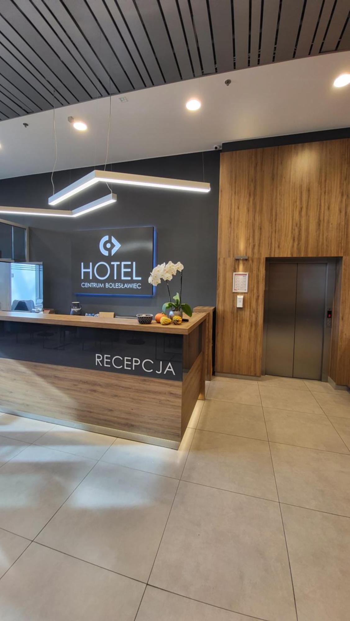 Hotel Centrum Boleslawiec  Extérieur photo